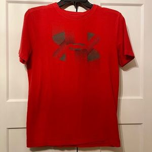 Under Armour Boys Youth Large - Heat Gear tshirt